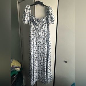 Linsery Brand Puff Sleeve Maxi with leg slit
